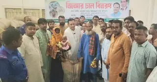 শেরপুরে বন্যায় ক্ষতিগ্রস্ত ৮০০ পরিবার পেলো ২০ মেট্রিক টন চাল